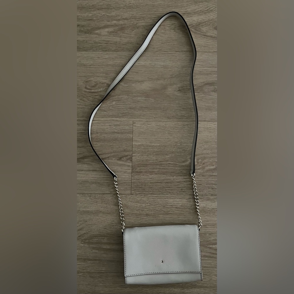 Kate Spade cream crossbody gold chainmail one inner pocket polka dot lining